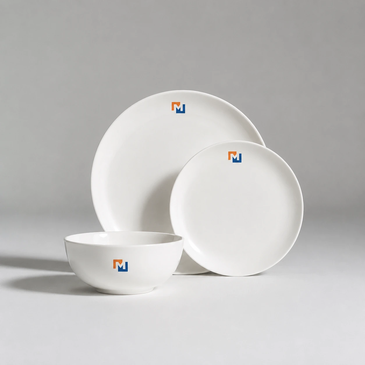 merlan servies met bedrukking schalen en border